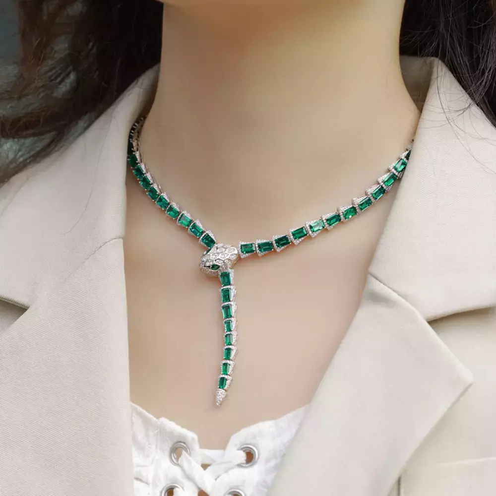 S925 Silver with Cultured Emerald Snake Bone Necklace: A Timeless Piece of Elegance