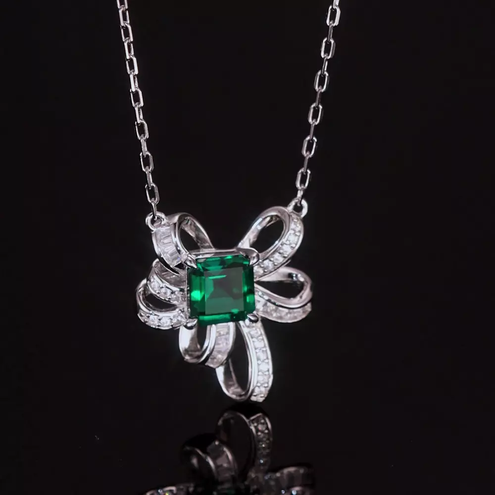 S925 Sterling Silver Necklace with Cultured Emerald Colored Treasure