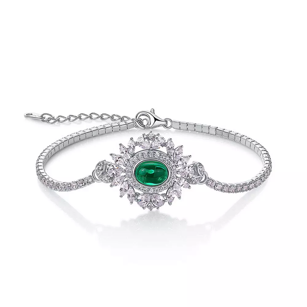 Cultivated Emerald Bracelet in S925 Silver with Cultured Colored Treasure