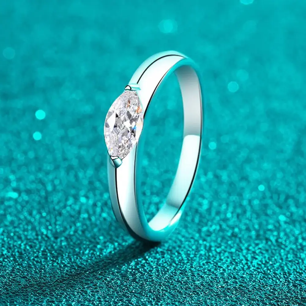 Women's Simple Moissanite Silver Plated Horse's Eye Ring Product Description