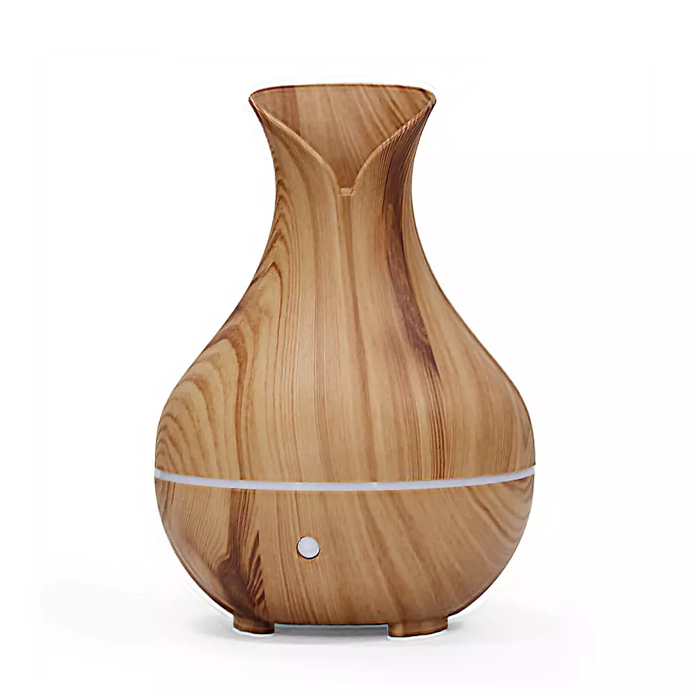 Light woodgrain vase type aromatherapy diffuser