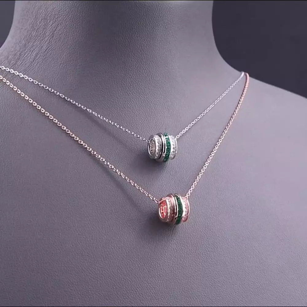 S925 Silver Cultured Emerald Pathfinder Pendant Necklace