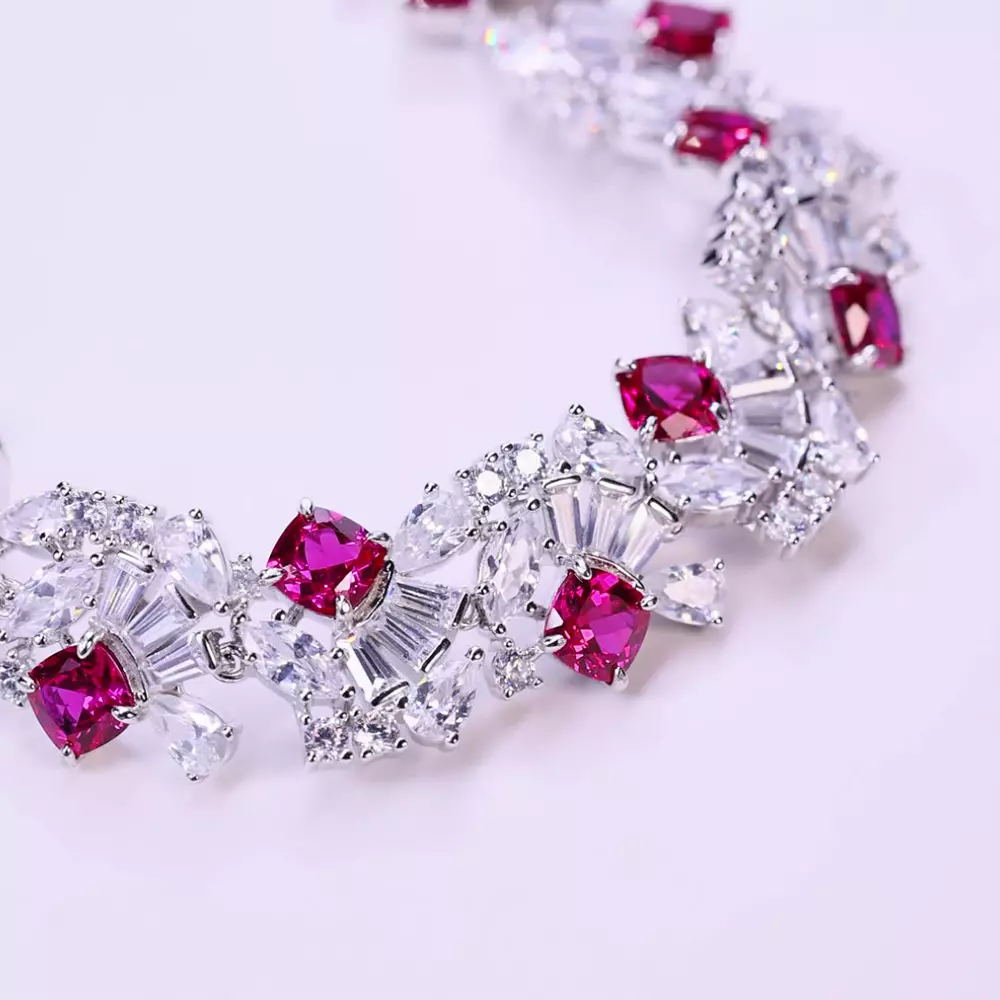 e5412a2b-137f-4b91-aed4-d09c294ad639.webp