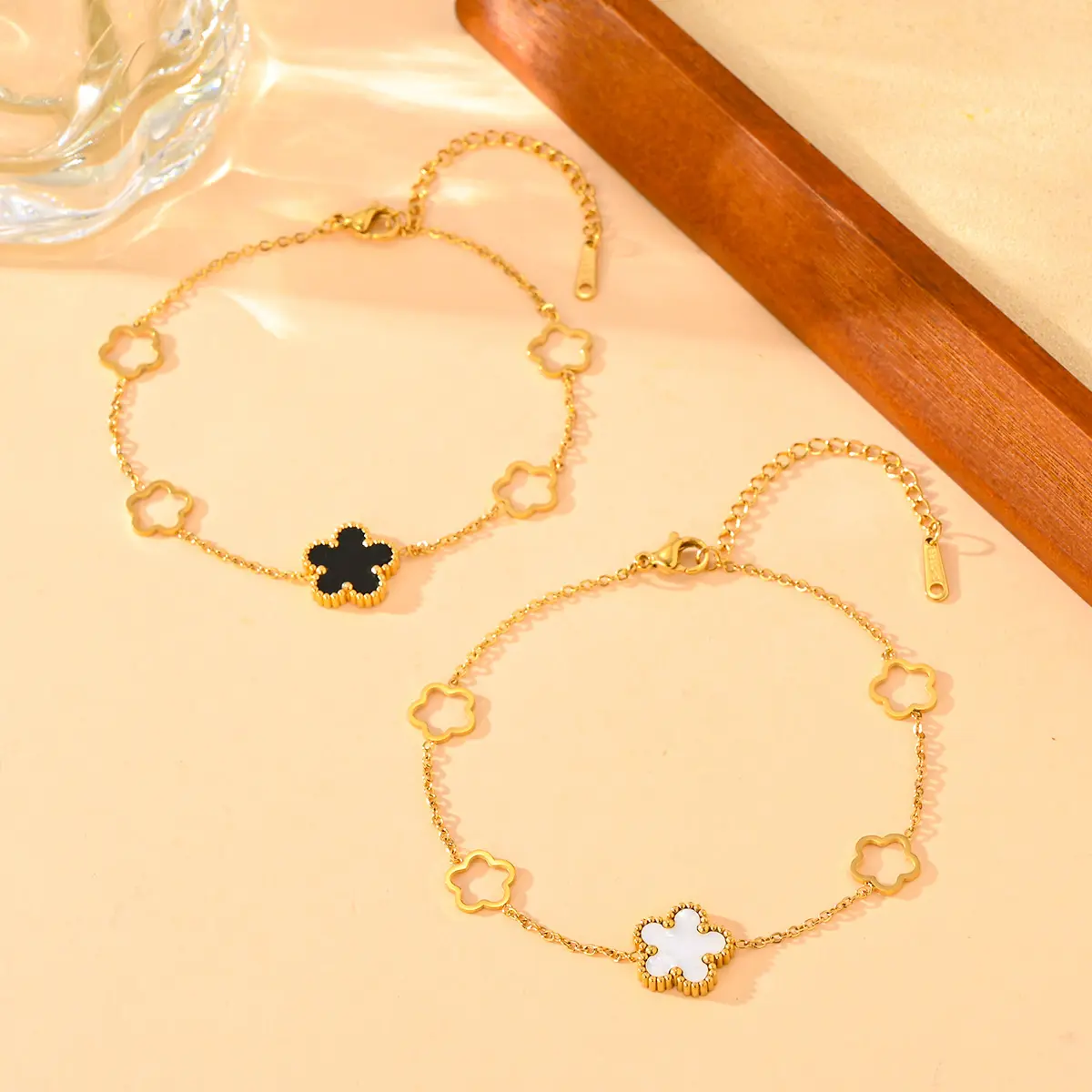 Fashion Women's Stainless Steel Five Leaf Flower Skeleton Anklet
