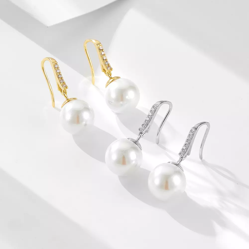925 silver diamond-studded pearl earrings