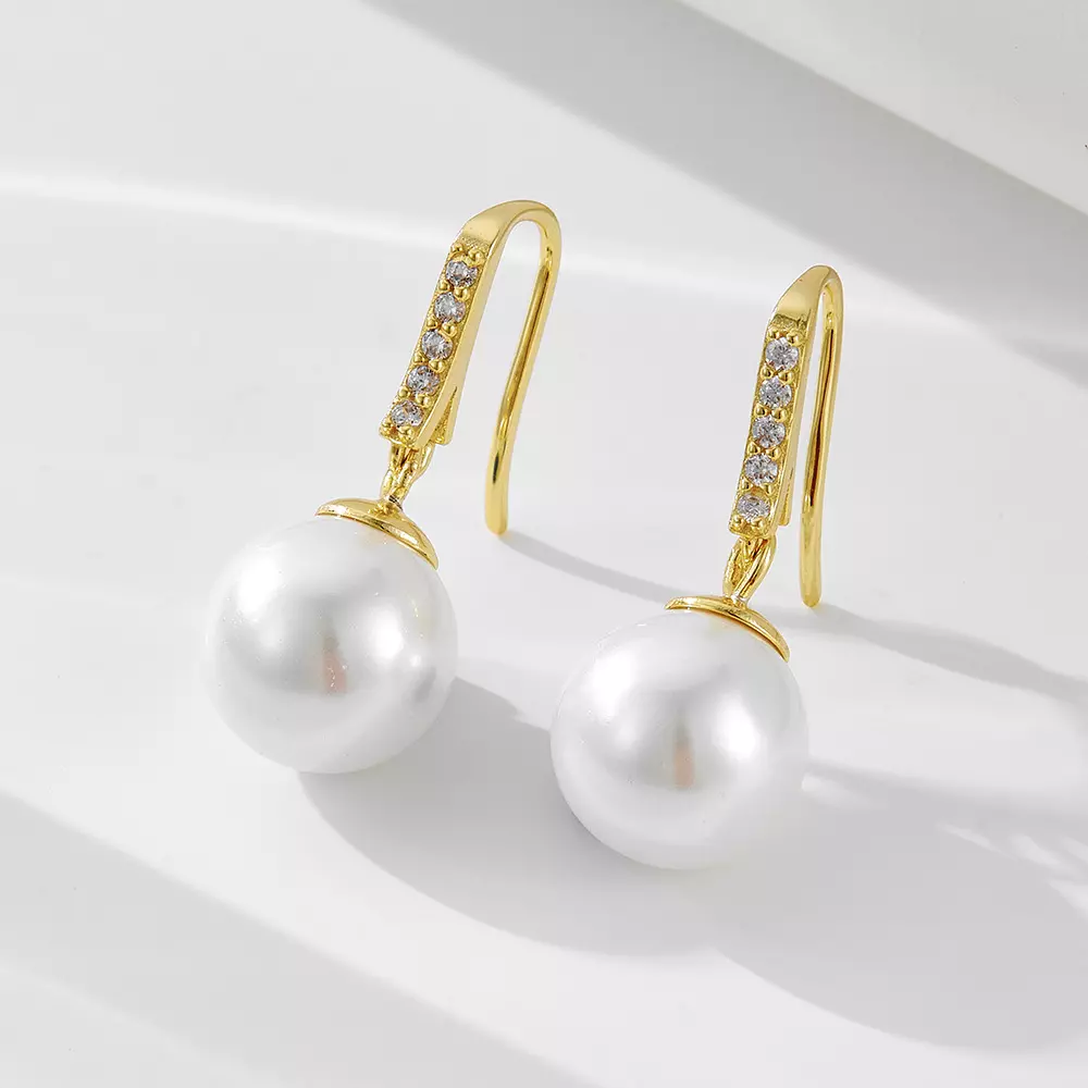 925 silver diamond-studded pearl earrings